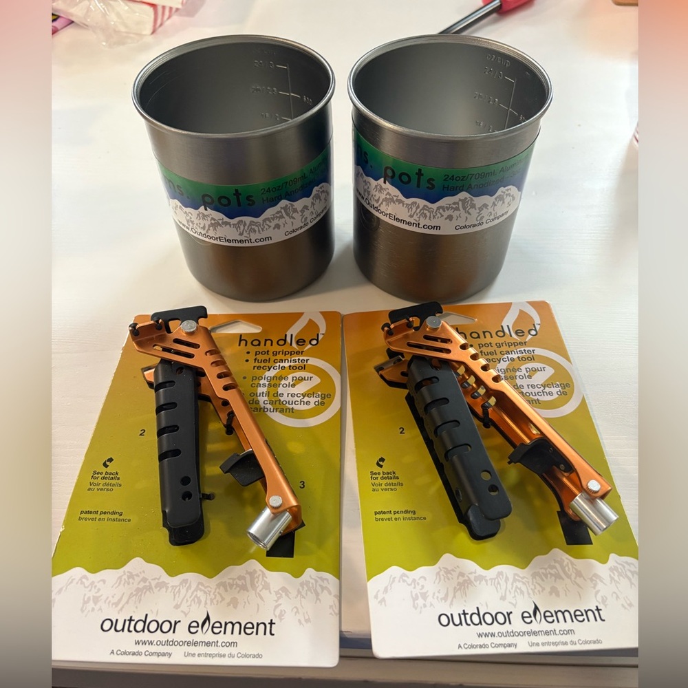 👍 BRAND NEW! Backpacking/camping pot and handle set
